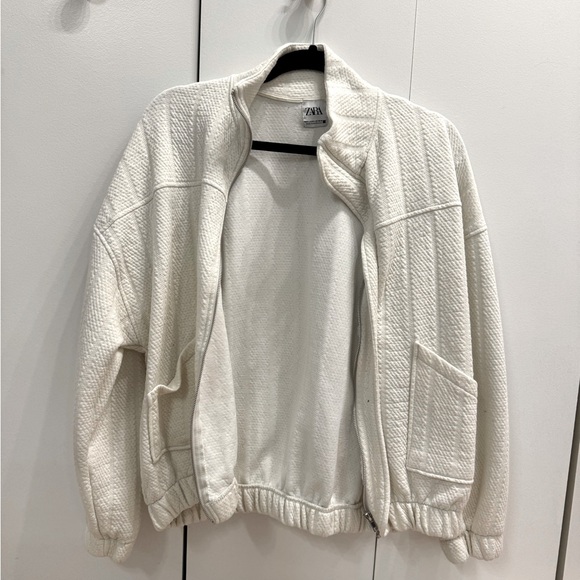 Zara Jackets & Blazers - Zara Bomber Jacket